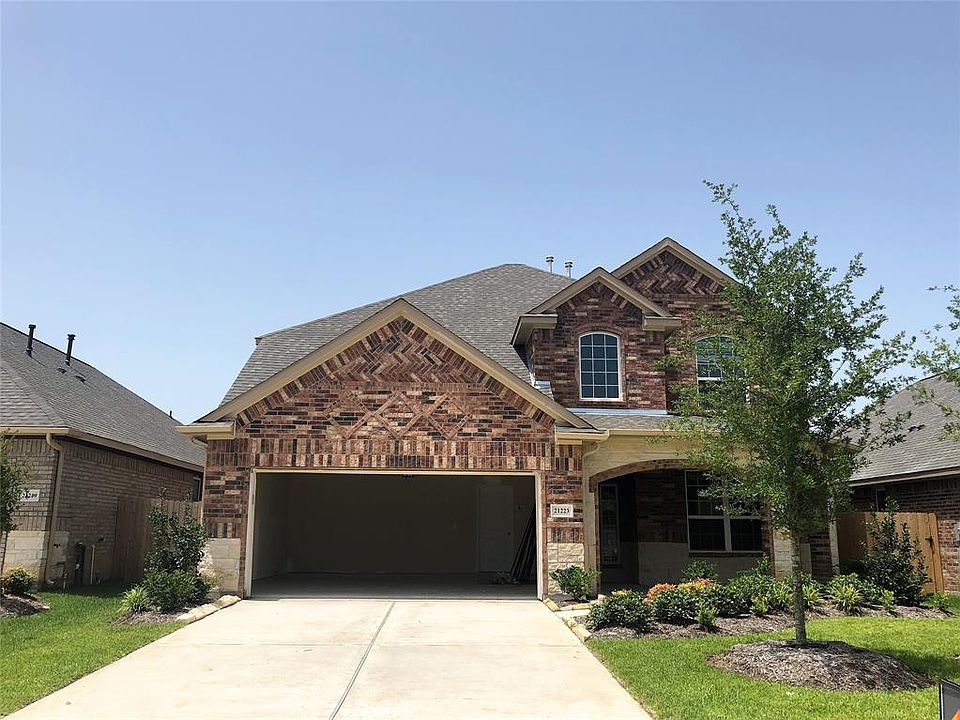 1st image of 21223 Flowering Dogwood Cir