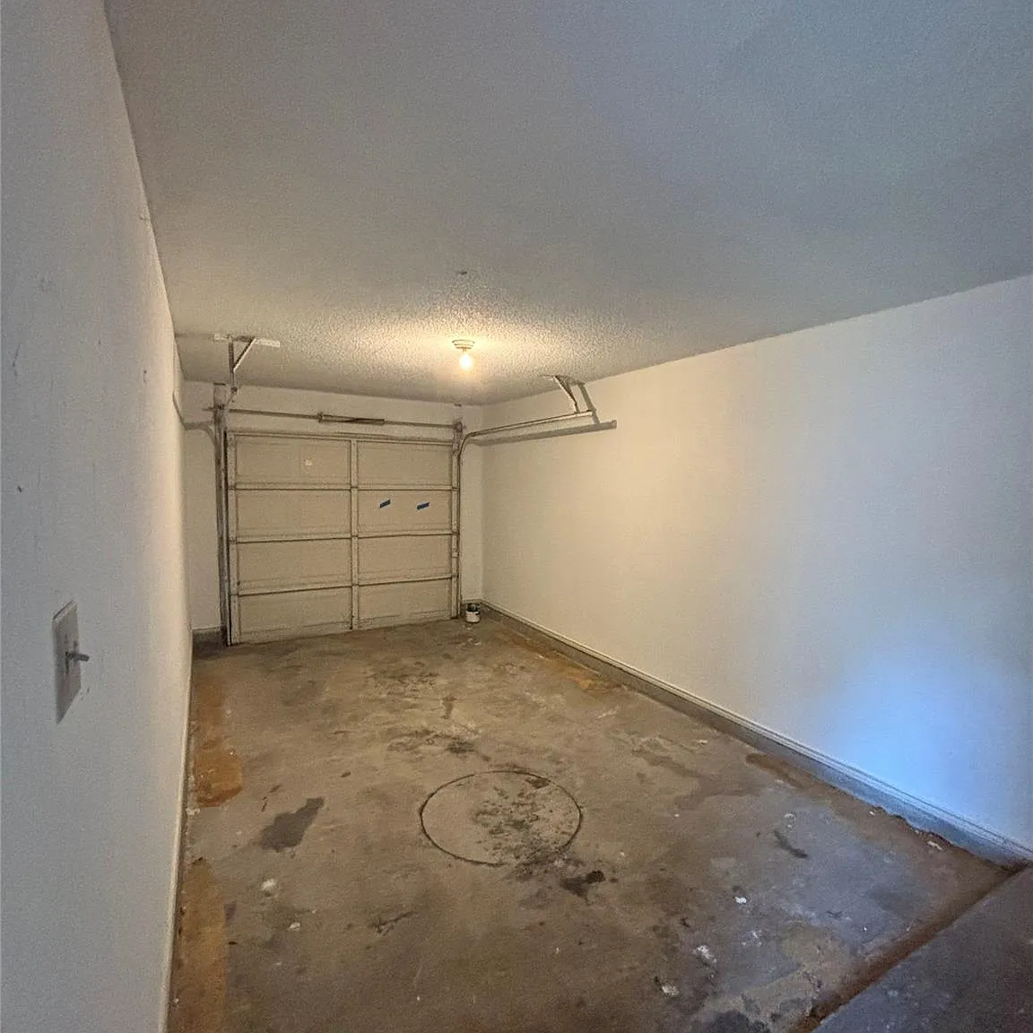 2 bed, 2.0 bath, 1968 sqft, $1,200 — Photo 3