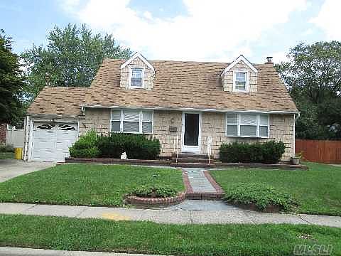 2nd image of 9 Suggs Ln