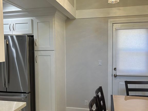 4th image of 5456 Black Ave