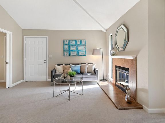 5th image of 2613 La Terrace Cir