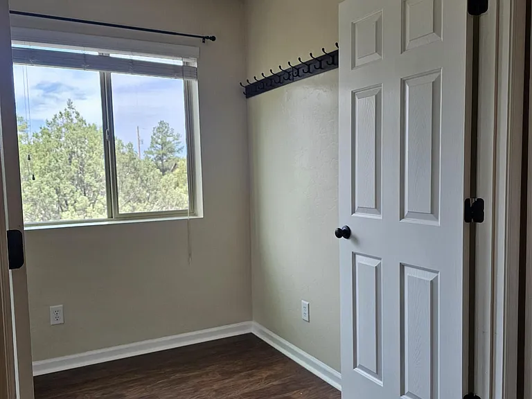 1279 Flag Hollow Rd — Photo 14