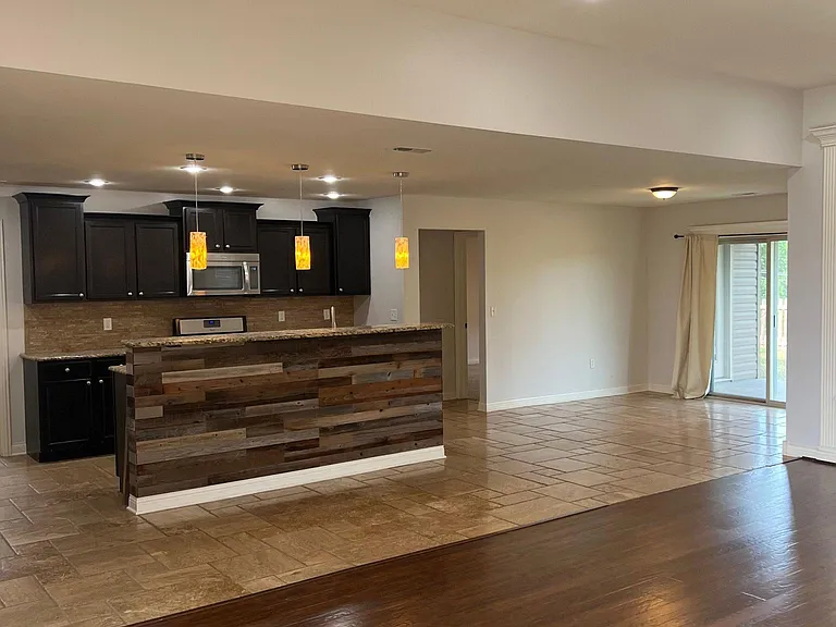 5609 Abercorn Dr — Photo 4