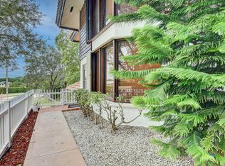 460 Pine Cir, Boca Raton, FL 33432