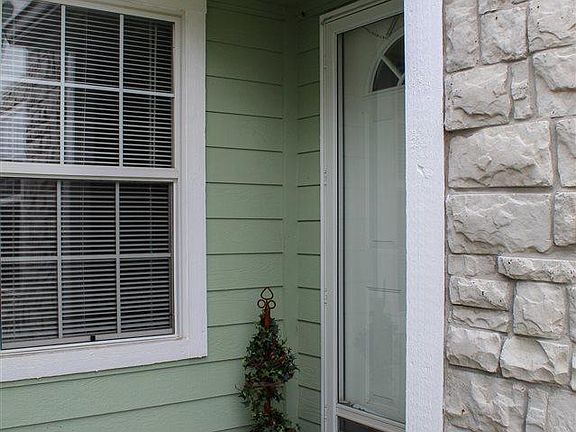 3rd image of 2055 Country View Ct