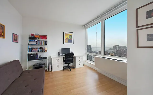 Rented by Town Residential | media 3