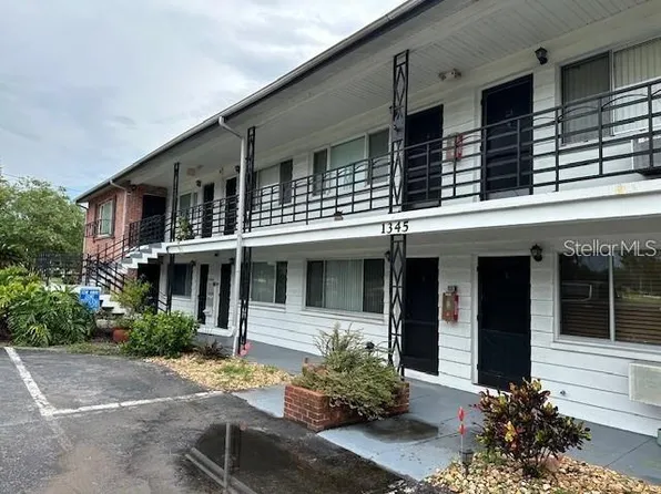 1345 Drew St APT 10, Clearwater, FL 33755