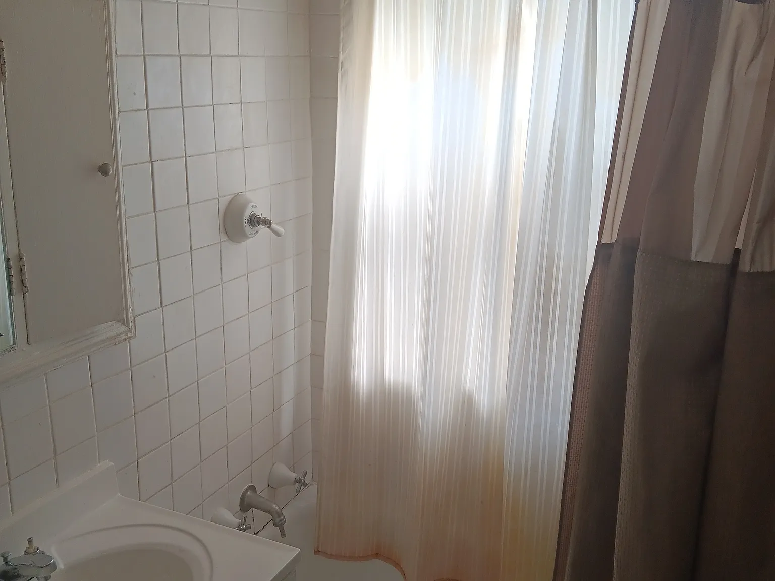 1 bed, 700 sqft, $1,745 — Photo 3