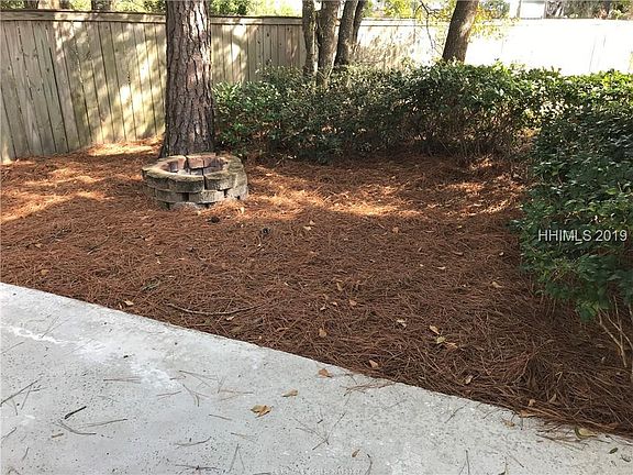 4th image of 77 Gold Oak Dr