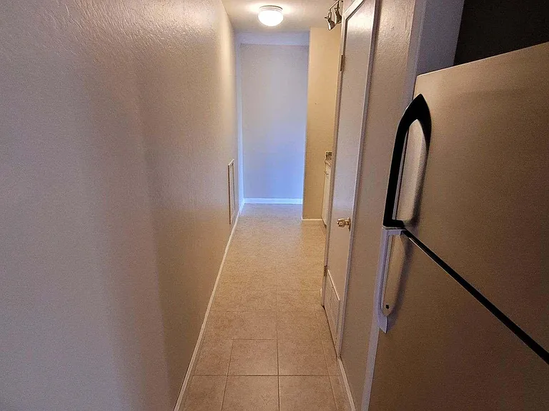 2027 Nina Ct — Photo 5