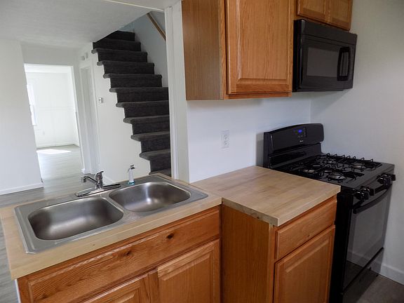 5th image of 2128-2130 Candee St #2128