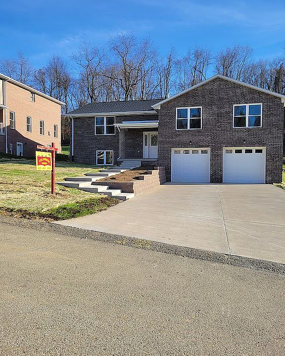 1st image of 220 Andrew Dr