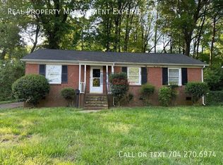 5314 Dolphin Ln, Charlotte, NC 28215