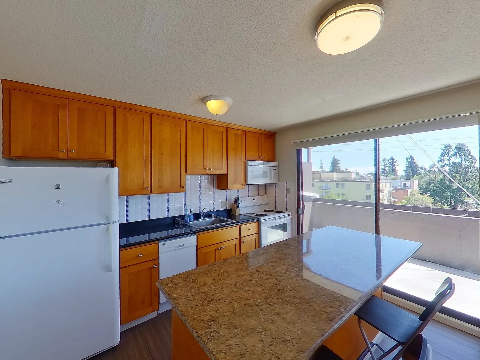 Parker House — Photo 3