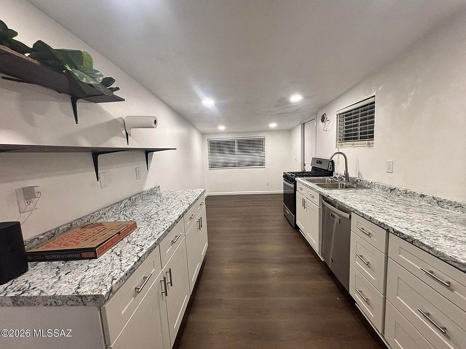 1st image of 1813 N 38th Ln
