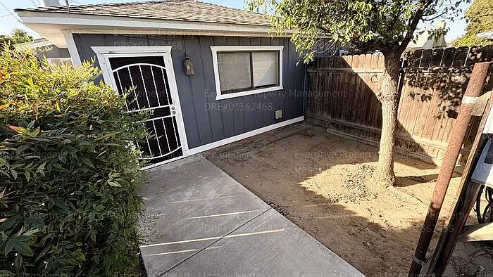1 bed, 1.0 bath, $1,000 — Photo 2