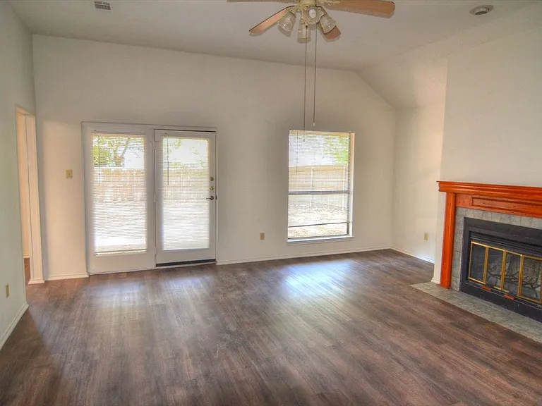 8901 Greentree Dr — Photo 6