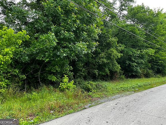 2nd image of 104 Wilkerson Rd SW