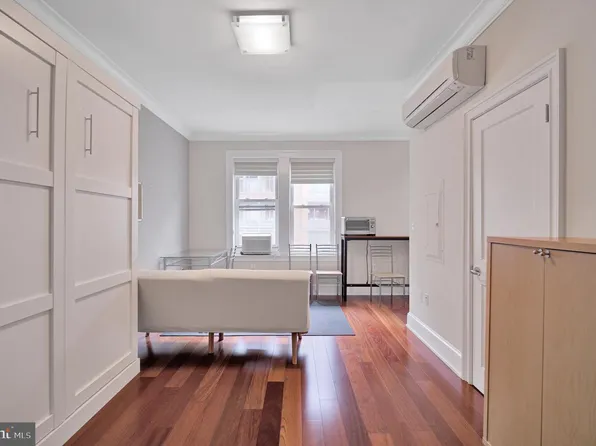 1121 24th St NW APT 310, Washington, DC 20037