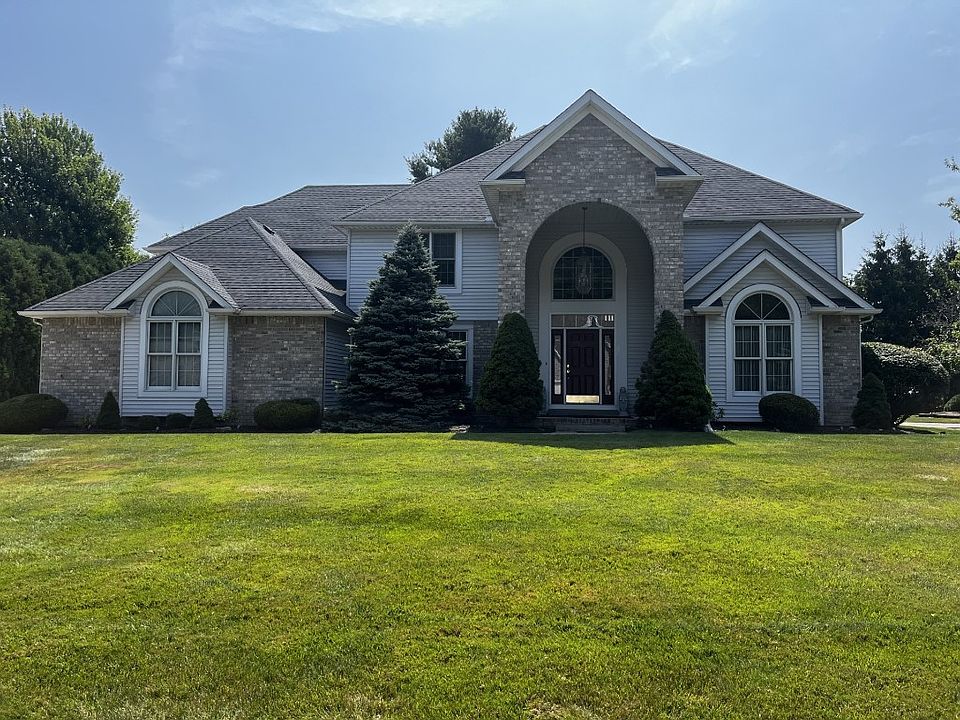 1st image of 5999 Wyndemere Dr