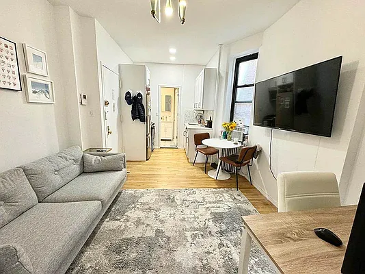 Rented by J PRESTON AND ASSOCIATES INC | media 2