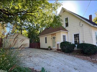 302 W Stone Ave, Fairfield, IA 52556