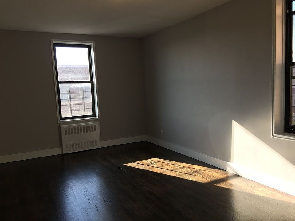2nd image of 1601 Ocean Pkwy APT 1D