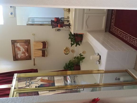 5th image of 2623 Du Pont Way