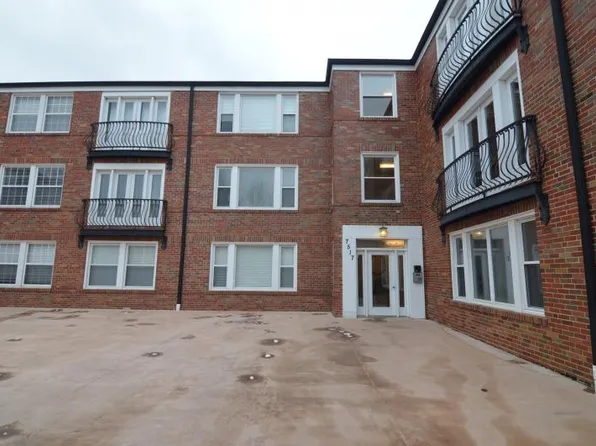 7517 Oxford Dr APT 1A, Saint Louis, MO 63105