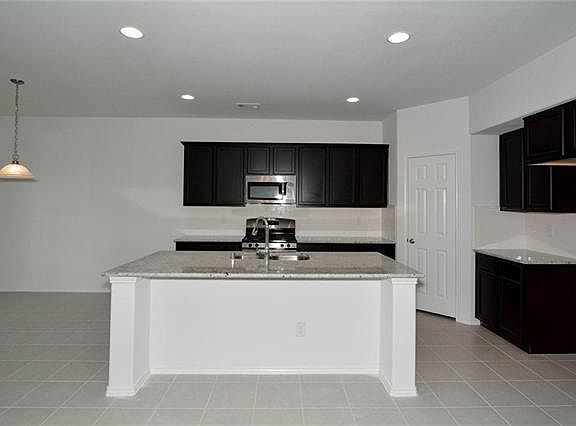 3rd image of 529 High Desert Dr