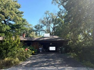 5505 S Bruner St, Hinsdale, IL 60521