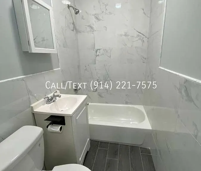 33 Saint Josephs Ave — Photo 8