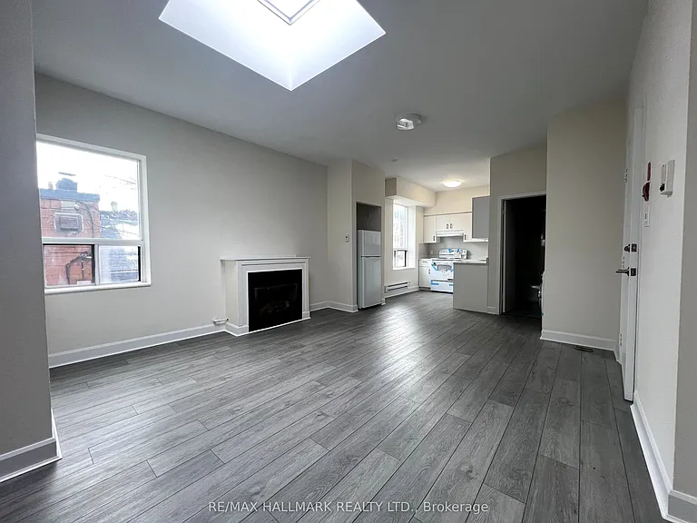 420 Parliament St #1 — Photo 9