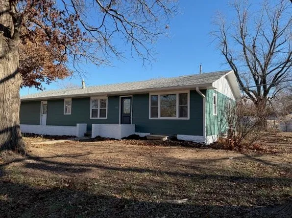 400 S Streeter Ave, Hesston, KS 67062