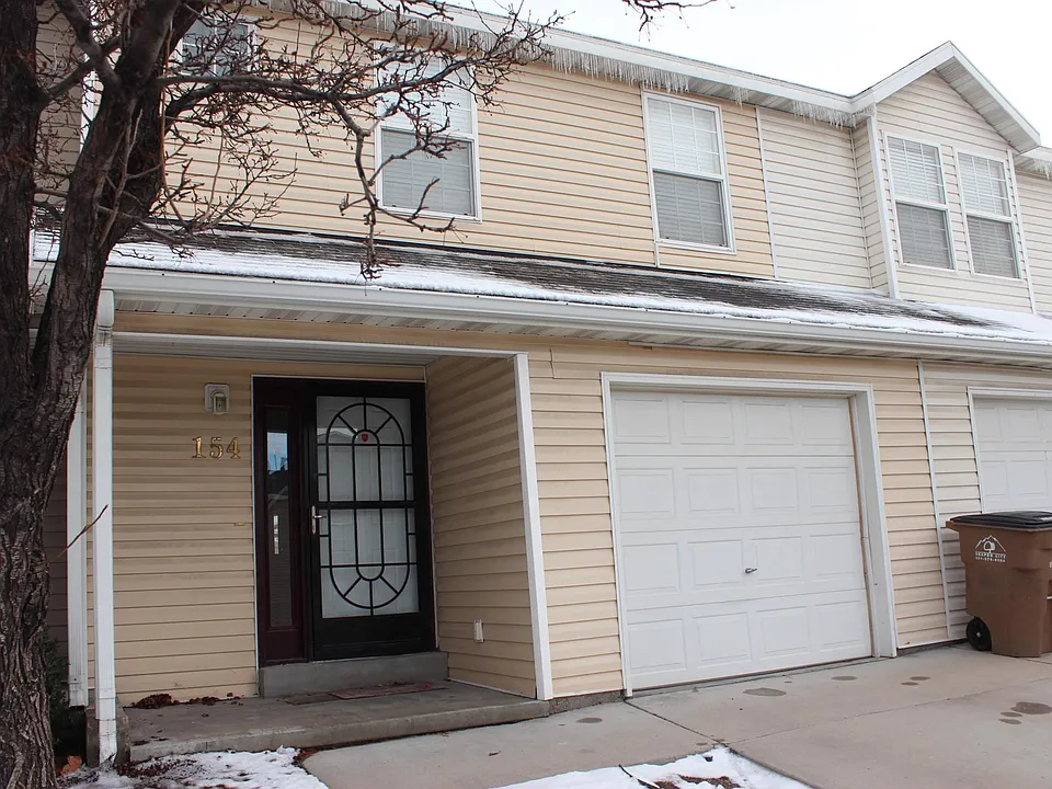 154 E Irisfield Dr