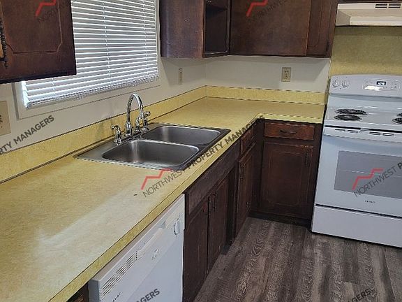 5th image of 8440 178th Ave SW #A-d
