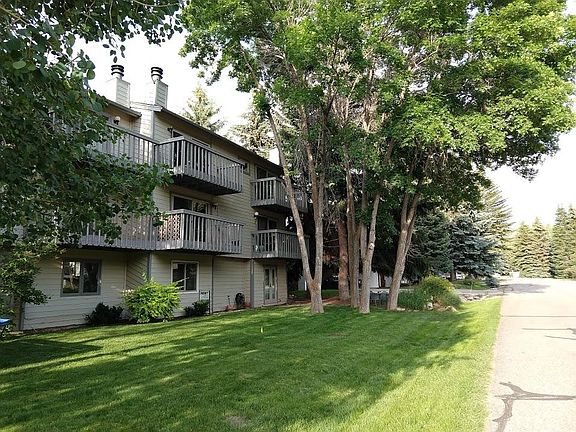 2nd image of 34 Stone Creek Dr