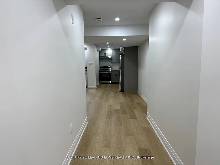 149 Hurst Dr #LOWER — Photo 24