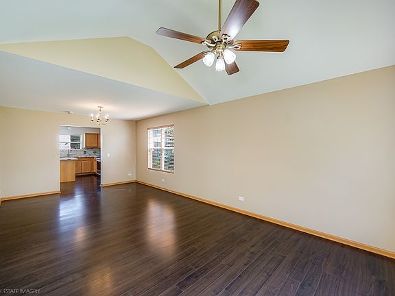 4th image of 1434 Hawk Dr