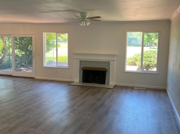 137 Valley Lakes Drive, Santa Rosa, CA 95409