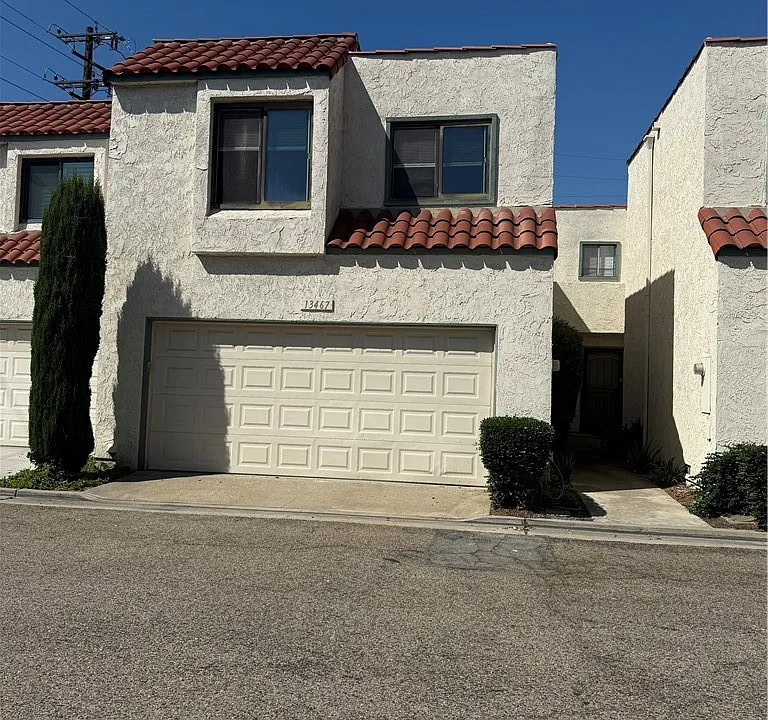 13467 Pepperdine Ln