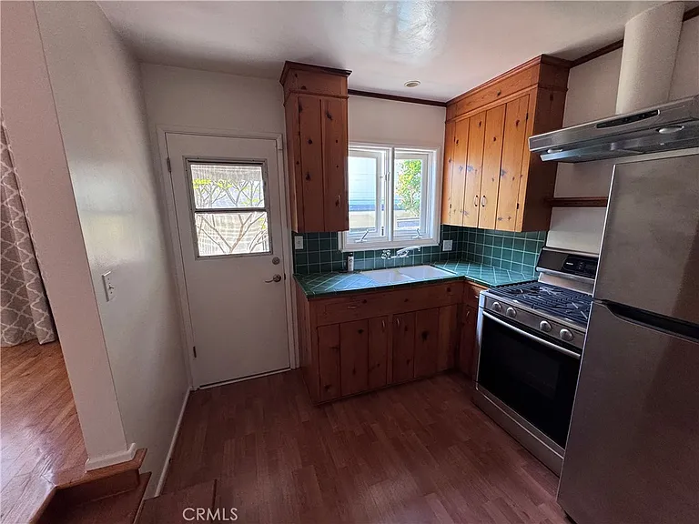 1821 Glenneyre St — Photo 23