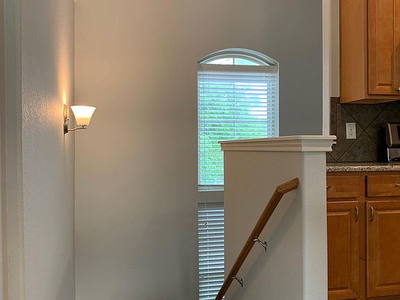 4th image of 239 Busby Dr