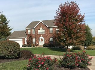 3739 Cambridge Crossing Dr, Saint Charles, MO 63304