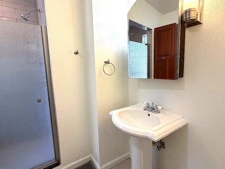 2136 N Lafayette St #2136 — Photo 12