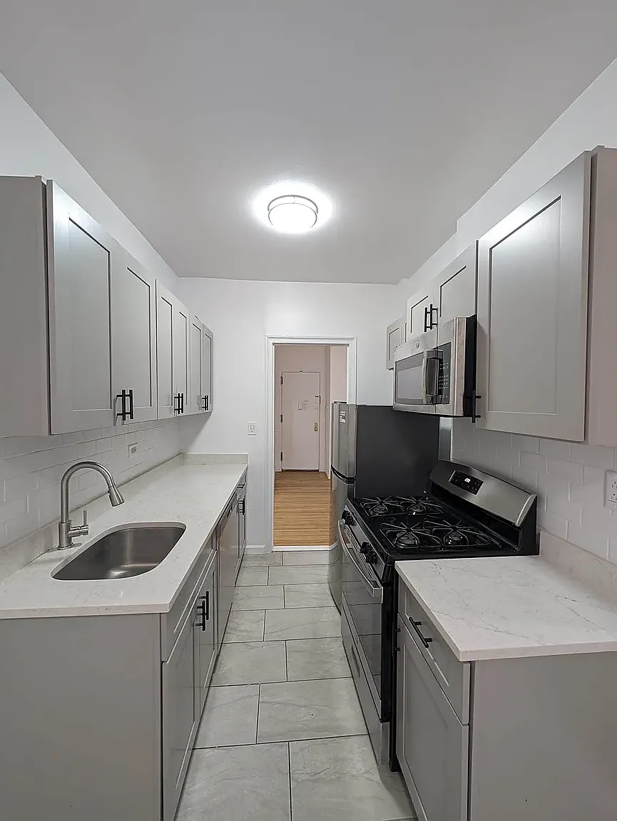 3111 Brighton First Place — Photo 1