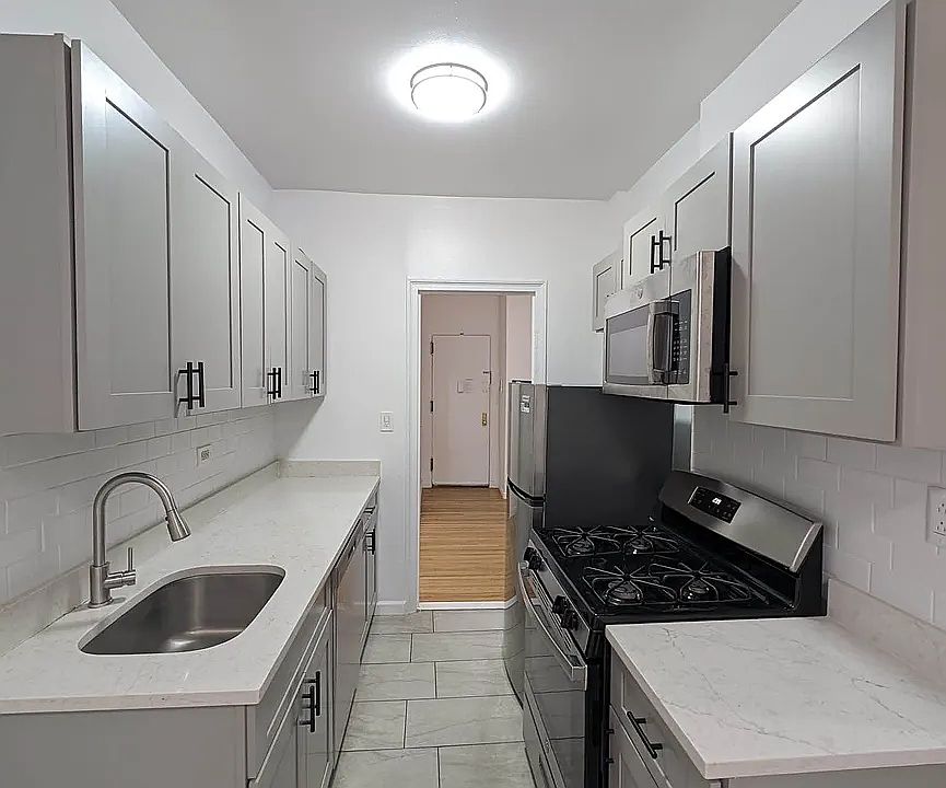 1st image of 3111 Brighton First Pl #15