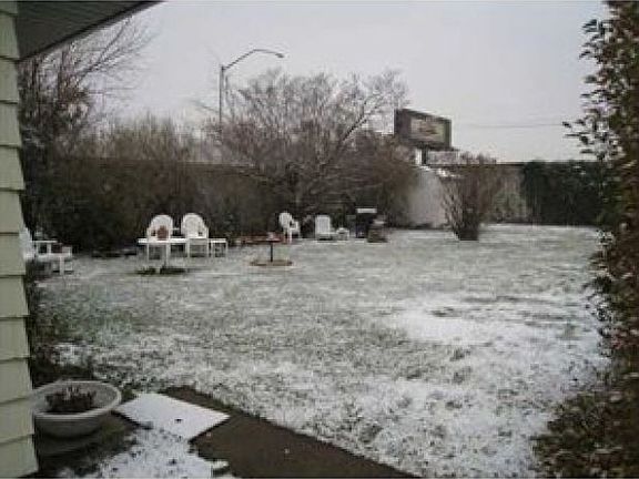 2nd image of 2131 S Manor Dr