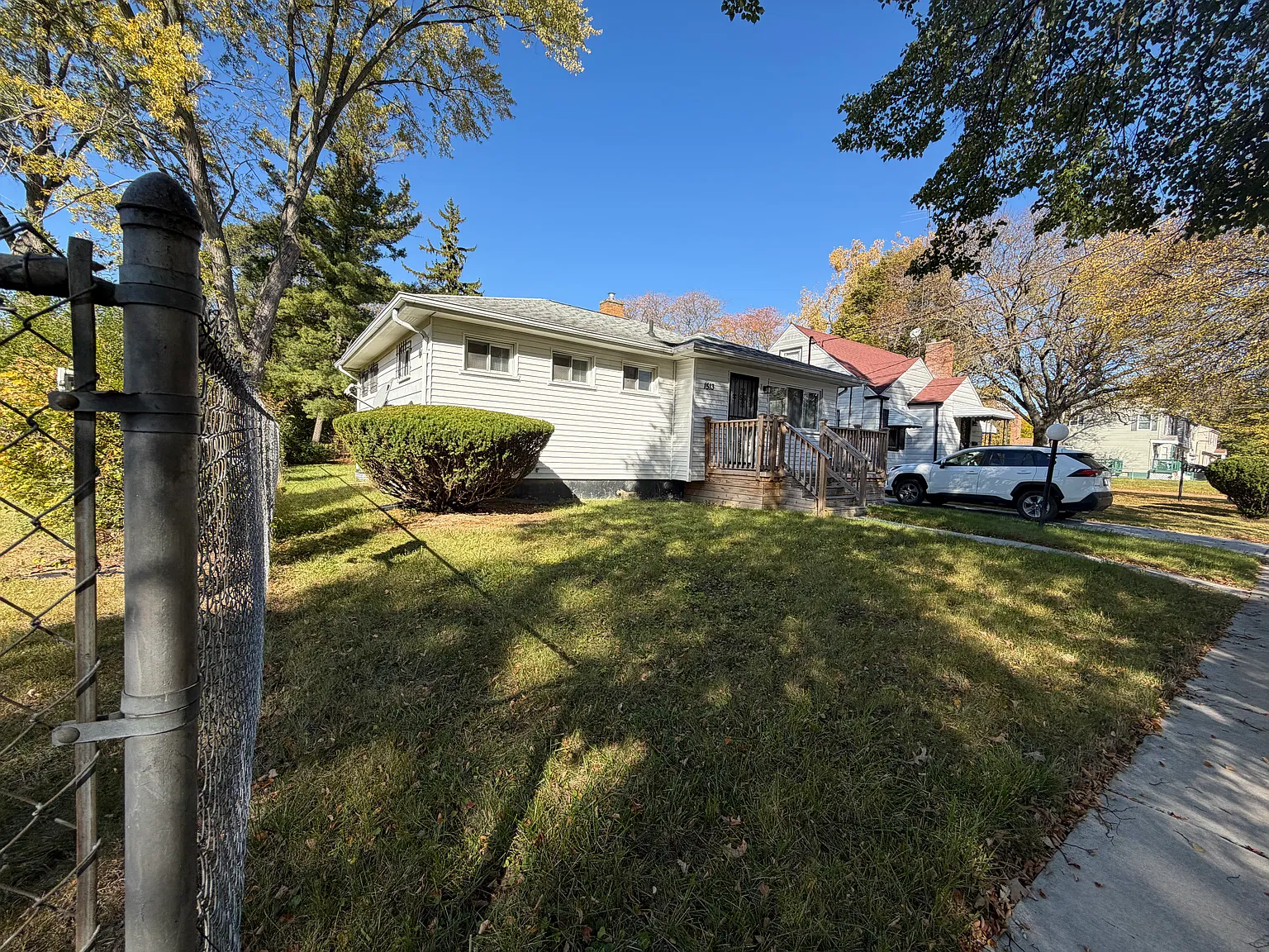 2 bed, 896 sqft, $950 — Photo 2
