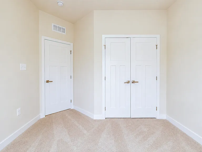 8032 Spring Arbor Dr — Photo 31